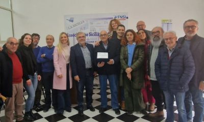 Assostampa Trapani, via al tesseramento 2024. Una targa a Giacomo Di Girolamo per i 50 anni di professione