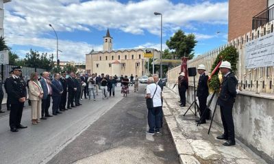 La cerimonia in viale delle Magnolie: "Mauro De Mauro esempio di coraggio alla ricerca della verità"